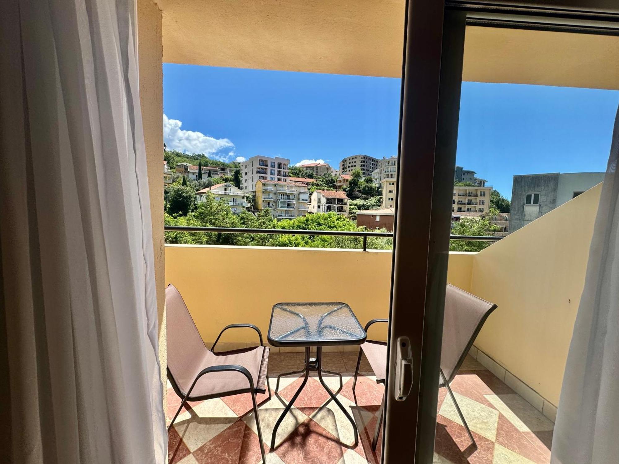 For-A Apartmani Bečići エクステリア 写真